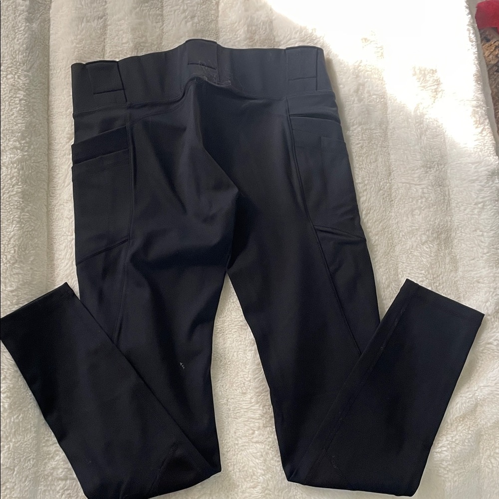 Black Range Leggings . - Picture 2 of 3